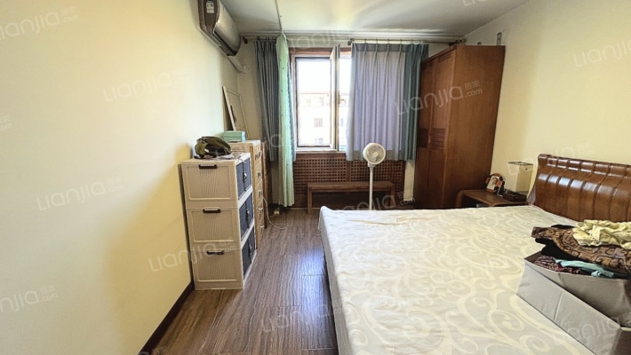 物探局家属院   精装5居室  集中供暖-卧室D