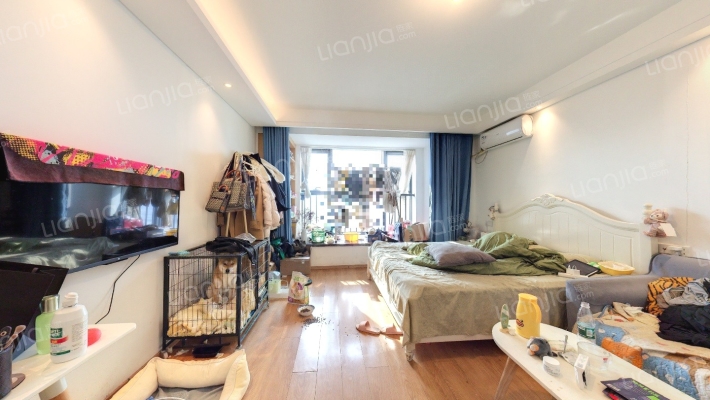 海信贤文中心二手房实景图