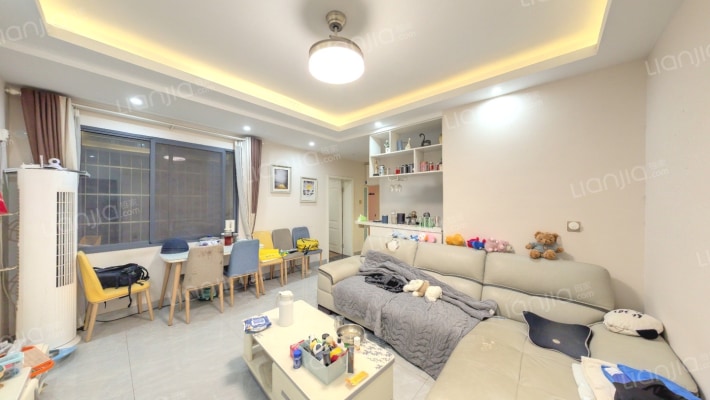 省粮食局宿舍二手房实景图