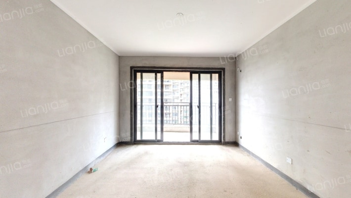 布洛可五区二手房实景图