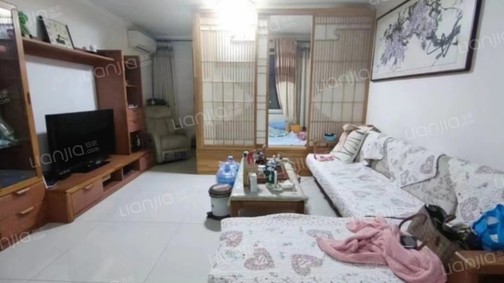 云景城南向两居，好楼层，证满，急售-客厅