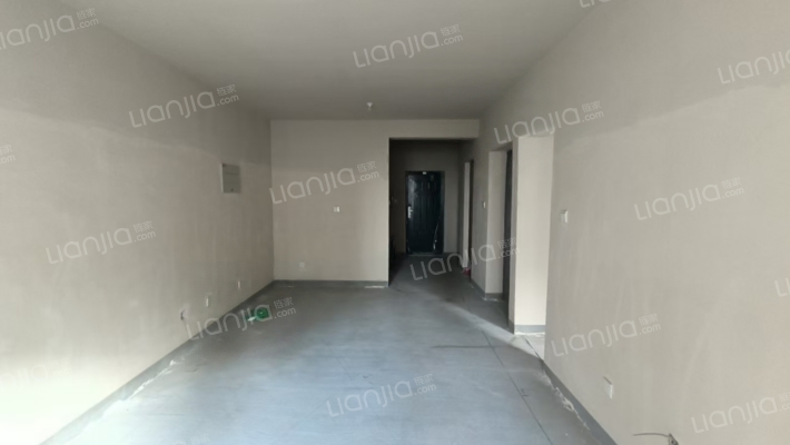 水岸花城高七位置中低楼层无遮挡，采光好-客厅