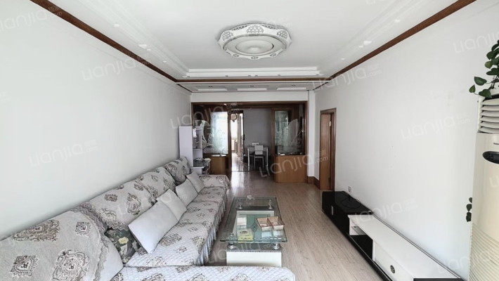 九九新村二手房实景图