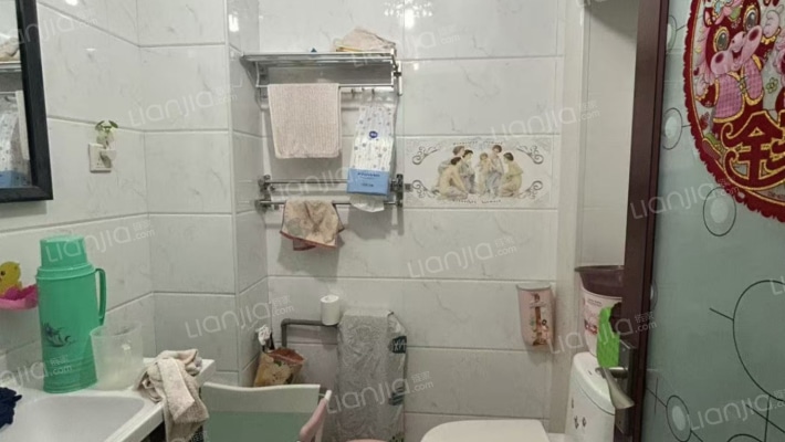 联合六号院，南北通透两居室，高楼层，精装修-卫生间