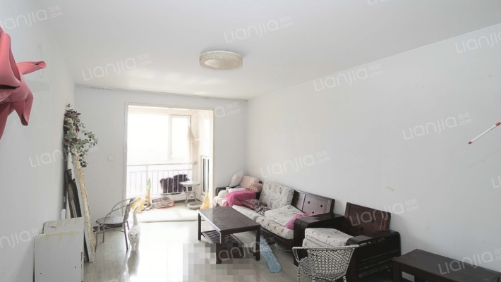 依翠园二手房实景图