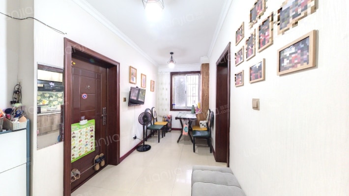 卫校家舍二手房实景图