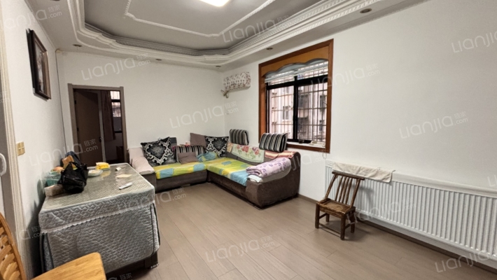 皮革厂家属区二手房实景图