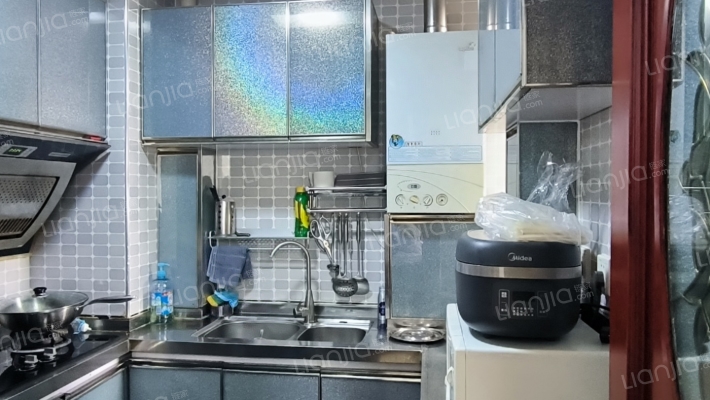 天保郦景 2室1厅 南 西-厨房