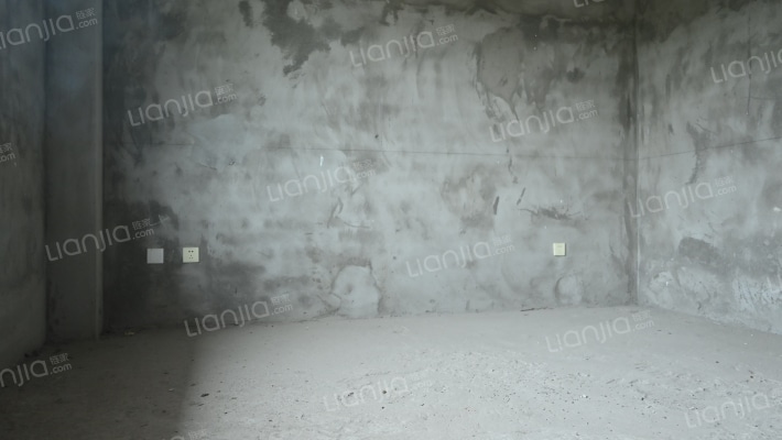 旅游景区 富力独栋别墅实用500多平  大花园 大地下室-卧室C