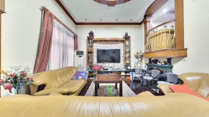 半岛花园别墅二手房实景图