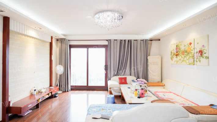 凤凰路97号二手房实景图