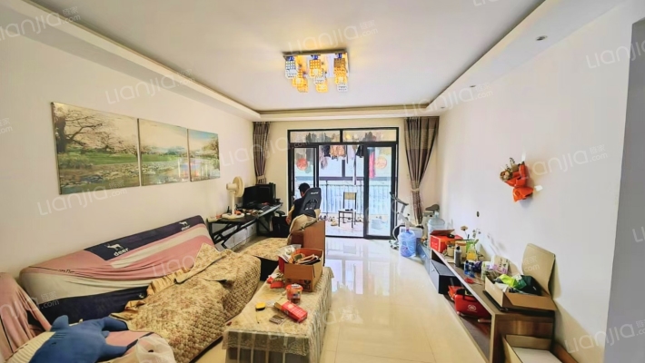 富润家园二手房实景图