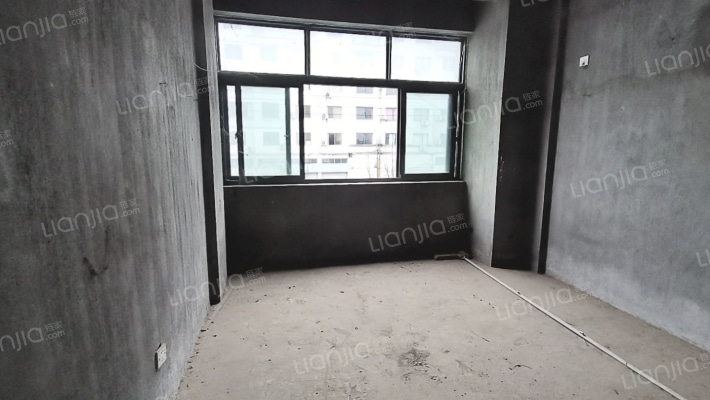 新锐商住楼二手房实景图