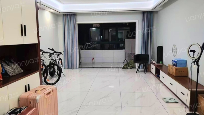 向阳花苑二手房实景图