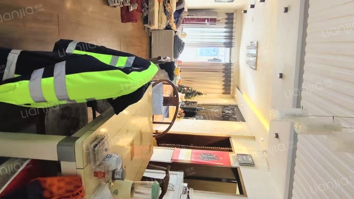 服务里二手房实景图