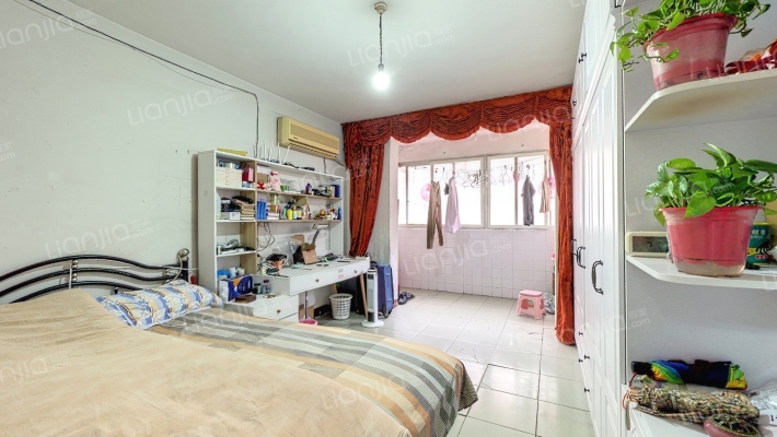 凤凰西街118号二手房实景图