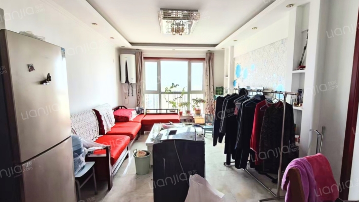 急售南北向精装小三居，满五，价格美丽-客厅