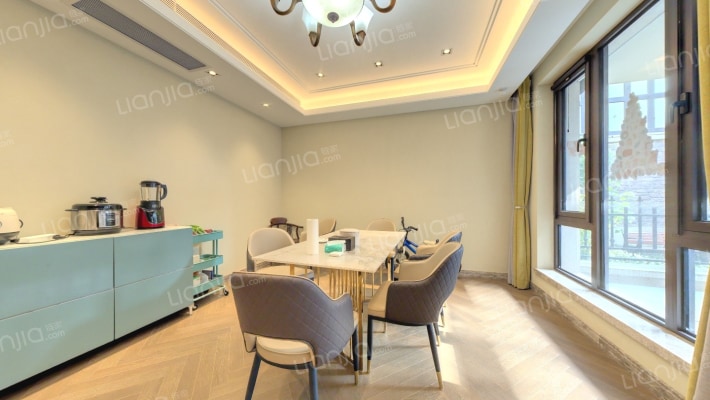 弗农小镇二手房实景图