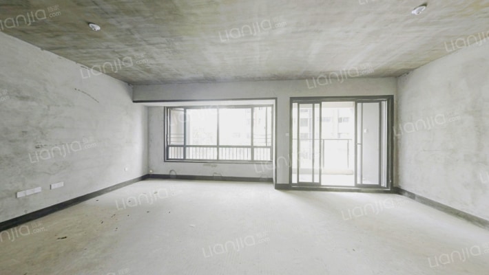 荣和林溪府雅琴二手房实景图