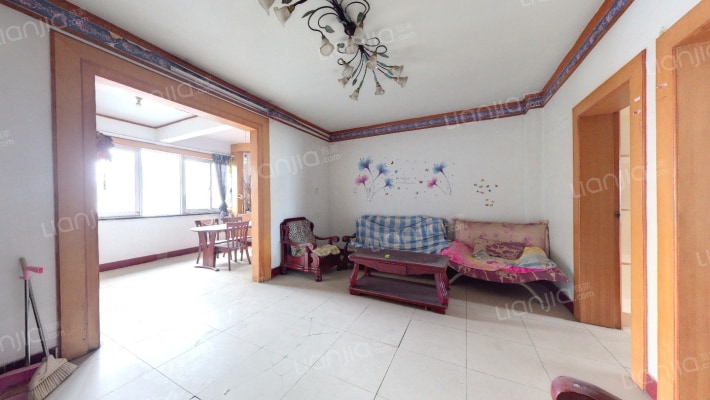 背景楼二手房实景图