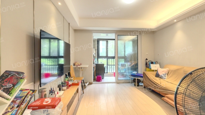 朗绿花园二手房实景图