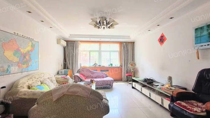 华阳中路大四居 南北通透 户型方正 好楼层-客厅A