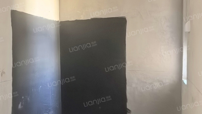 钻石商圈 三阳面三居室 双卫 客厅带阳台 购物方便-卫生间A