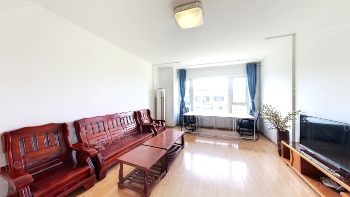 万科翠逸花园一区二手房实景图