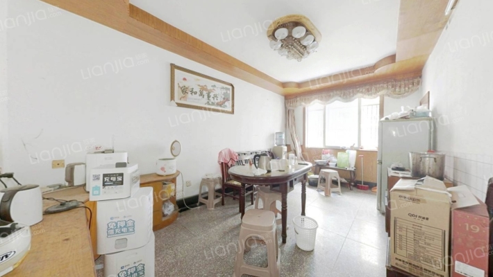 城郊新村二手房实景图