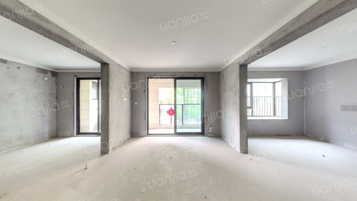 逸湾小筑二手房实景图