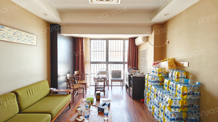 宝龙城市广场公寓南区二手房实景图