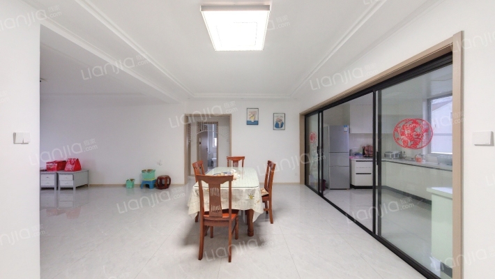 美丽花苑二手房实景图