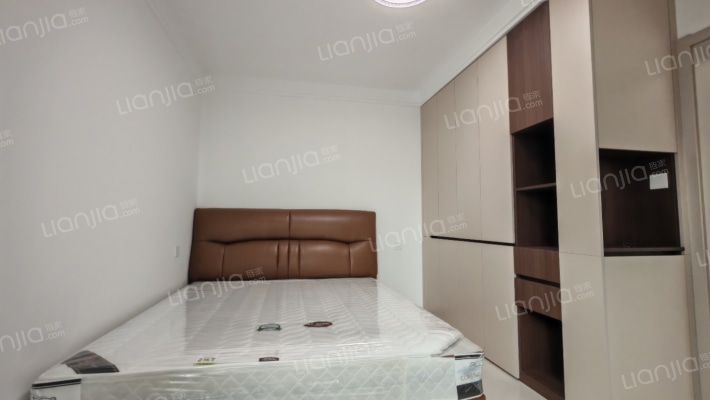 三利中和城一期 2室1厅 南-卧室A