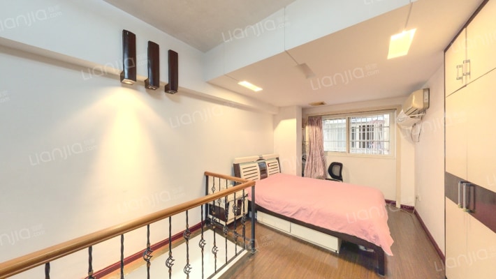 在水一方二手房实景图