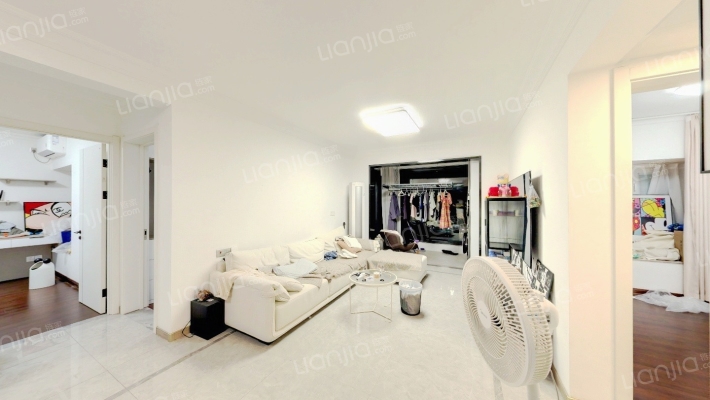 碧桂园·翡翠湾二手房实景图