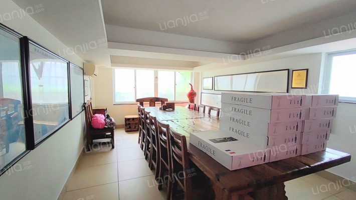 龙园别墅二手房实景图