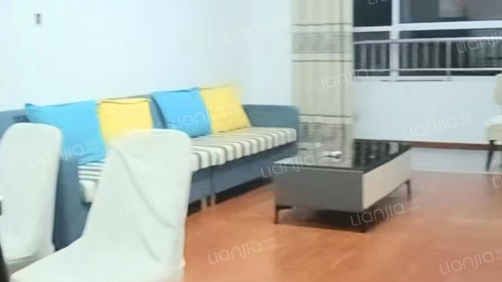 万源雅筑二手房实景图