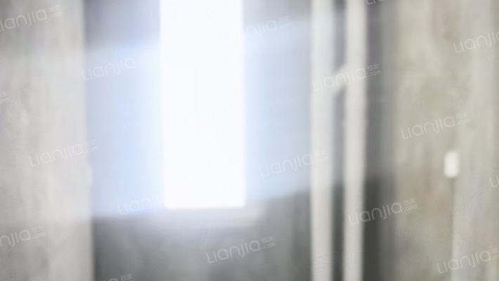 838沿线，70年大产权，房本满五唯一，集体供暖。-厨房