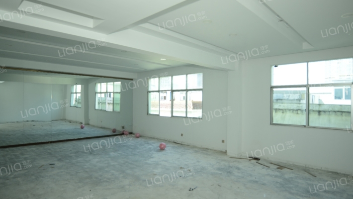 旭日中大道44号二手房实景图