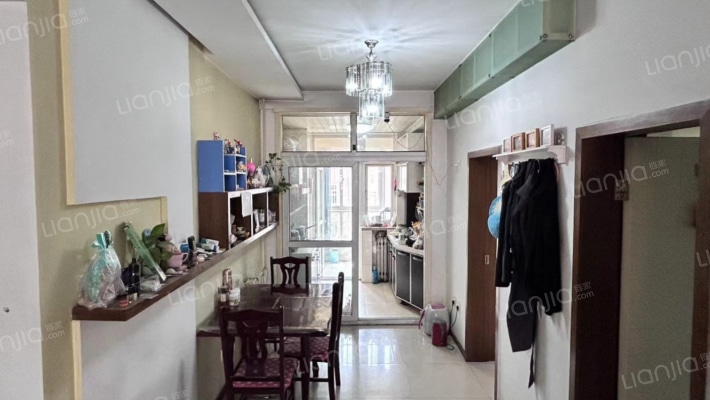 二康西侧4层三居室，价格可议，-餐厅