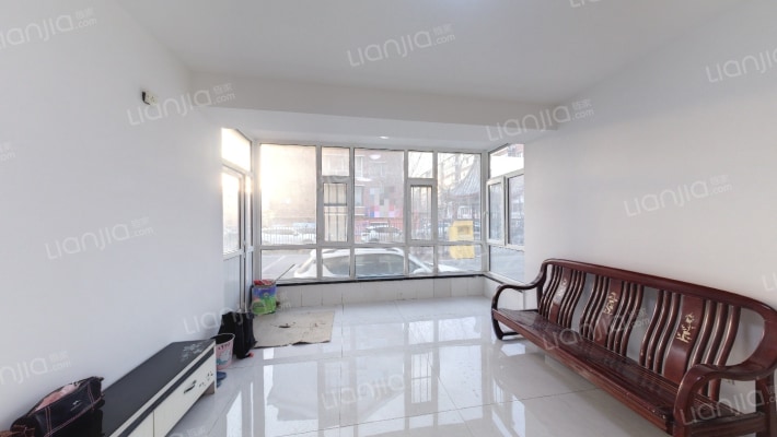 锦江花园五区二手房实景图