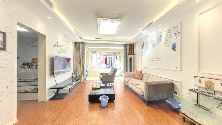 中央公园二手房实景图