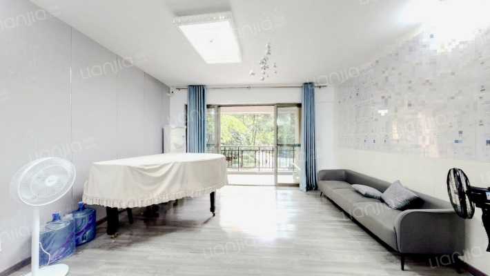 翡翠绿洲湖滨苑二手房实景图