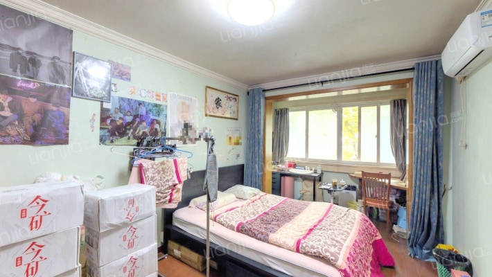 曹杨路232弄二手房实景图