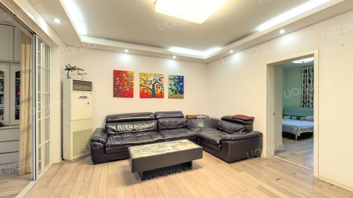 杏聚村二手房实景图