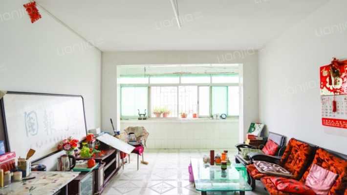 六中小区二手房实景图