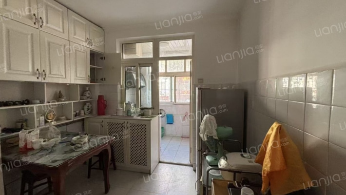 东安小区 3室2厅 南 北-餐厅