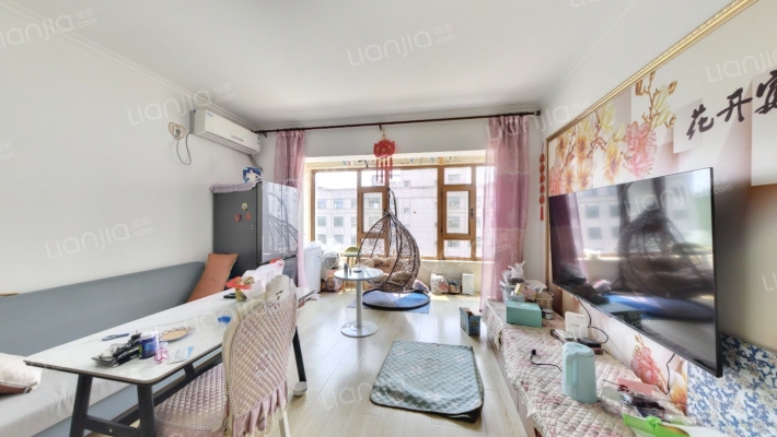 担保公司综合楼二手房实景图