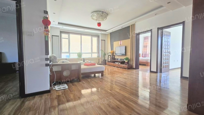 银行名苑二手房实景图