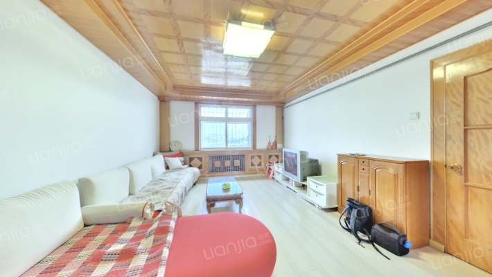 金盾楼二手房实景图